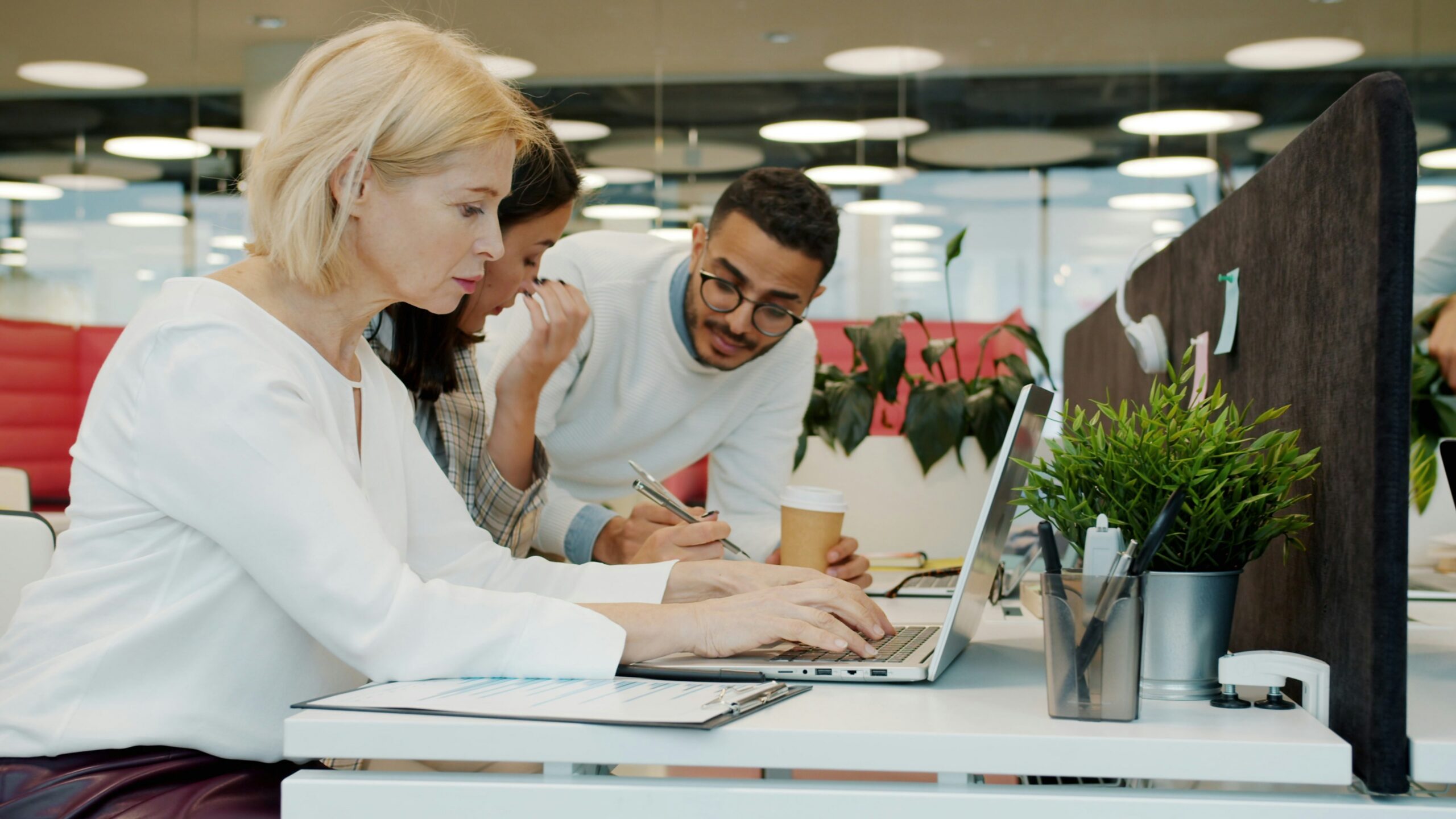 People working with a knowledge base
